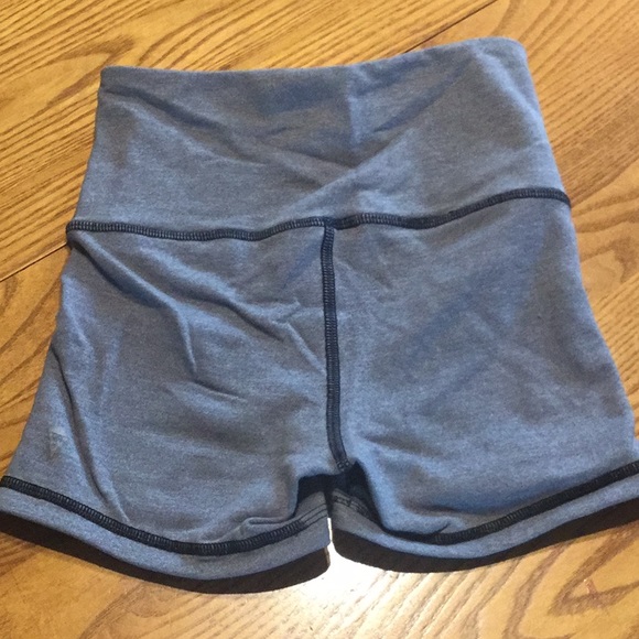 Ivivva shorts - Picture 2 of 2